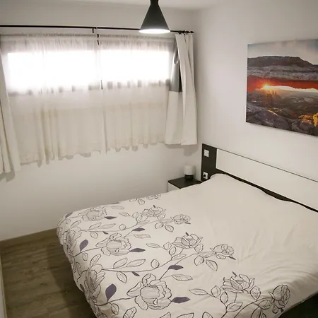 Bit * Costa De Antigua